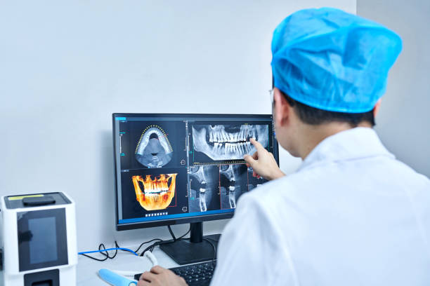 Best Dentist for Tooth Abscess  in Warrington, FL